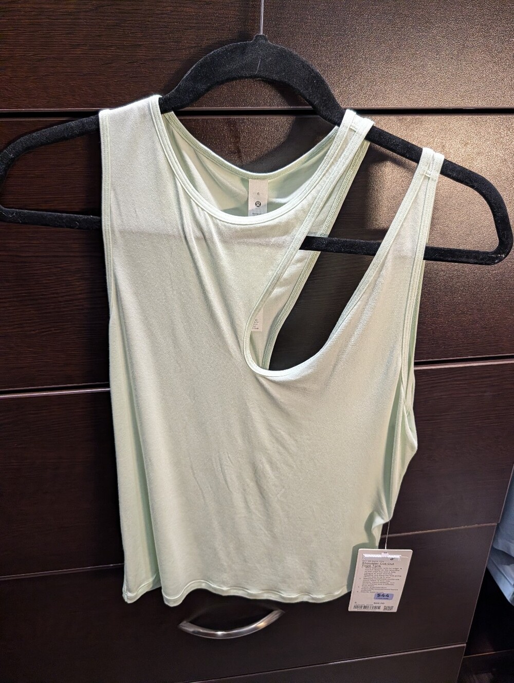 Lululemon shoulder Cut Out Tank Top